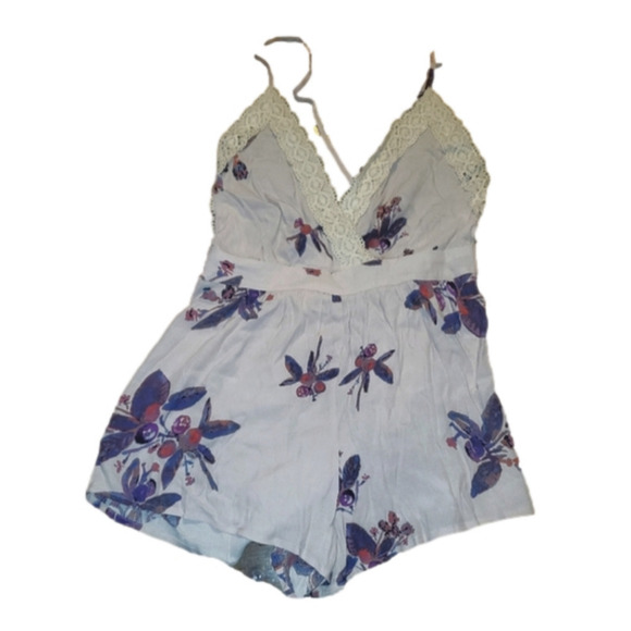 GET LUCKY Romper shorts creamy pink with blue NEW medium - Picture 1 of 13